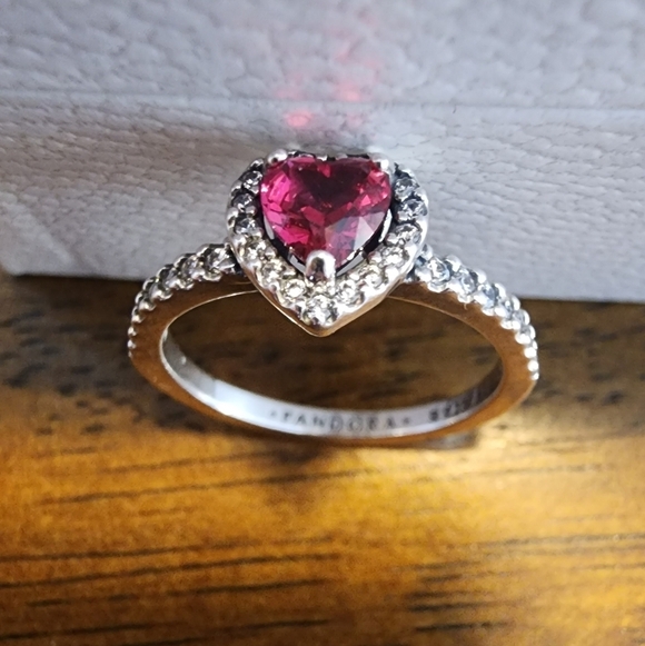 Pandora Elevated Red Heart Ring size 54 - Picture 10 of 10